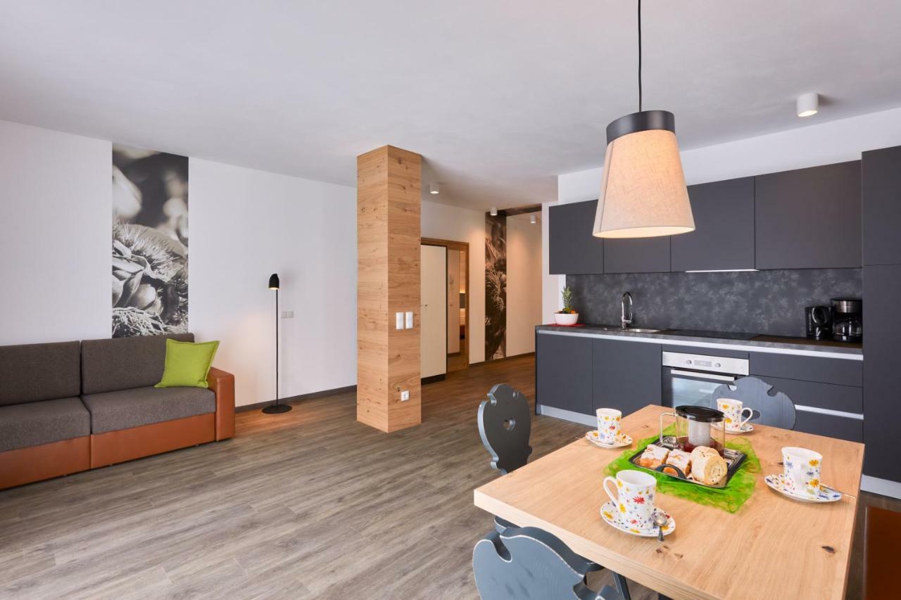 Residence Laitacherhof - Modern Apartments With Outside Pool And Sauna Chiusa Luaran gambar