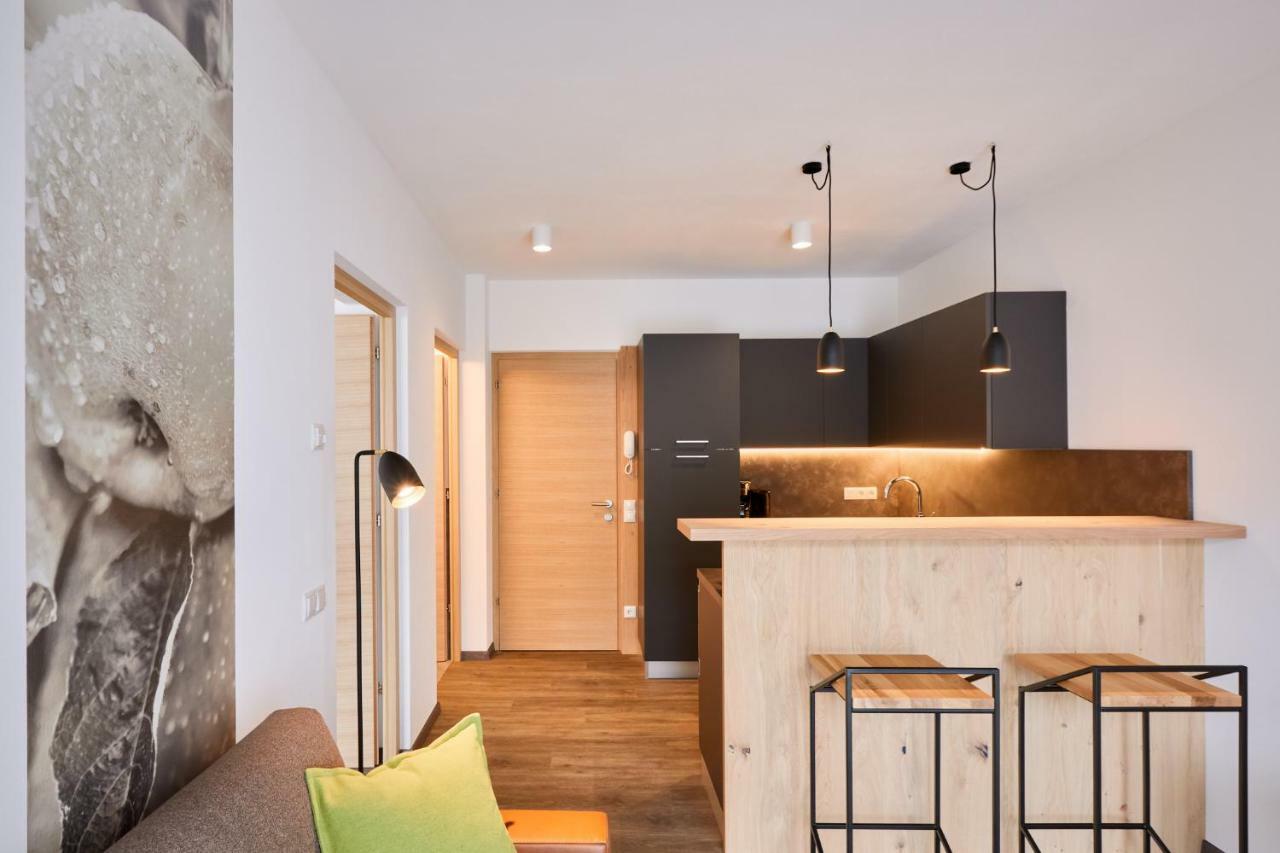 Residence Laitacherhof - Modern Apartments With Outside Pool And Sauna Chiusa Luaran gambar